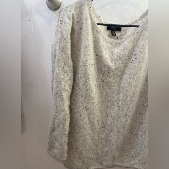 Cashmere Charter Club speckled gray cashmere sweater - Picture 2 of 9